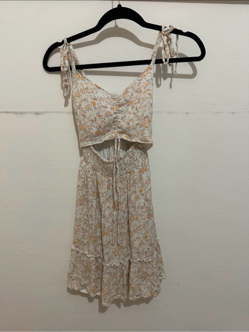 Hollister Cream Mini Dress Floral print